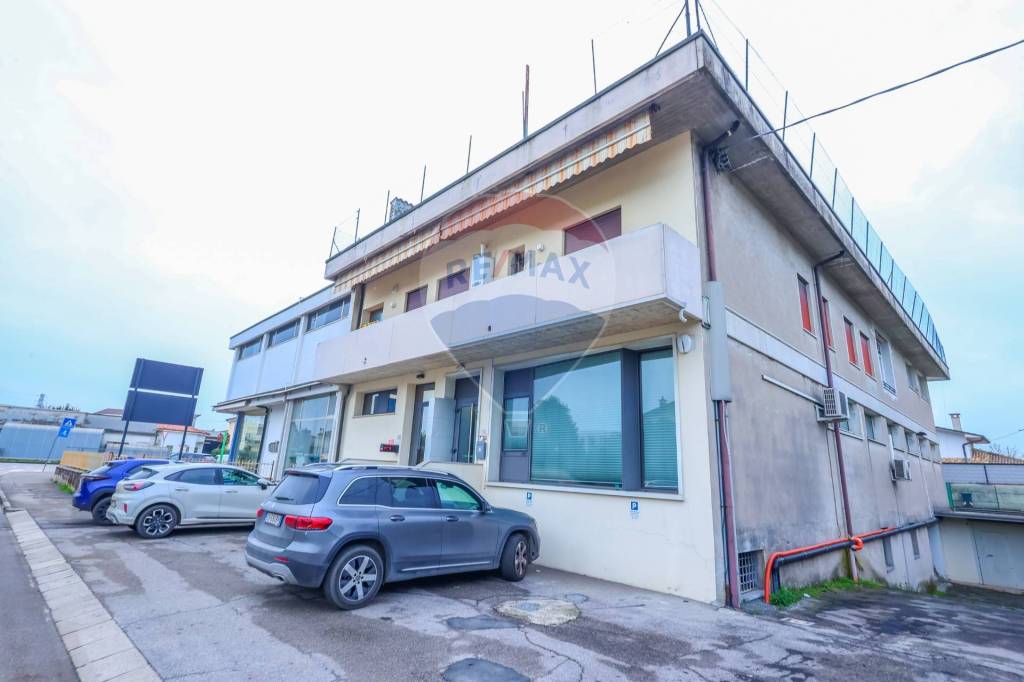 ufficio in vendita a Torri di Quartesolo