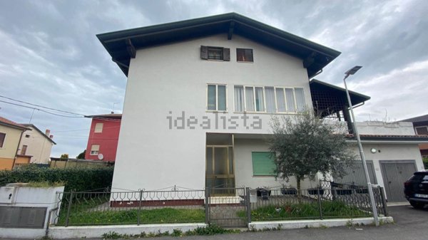 casa indipendente in vendita a Torri di Quartesolo