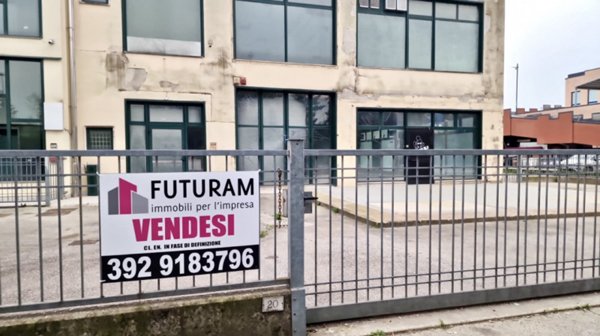 capannone in vendita a Torri di Quartesolo