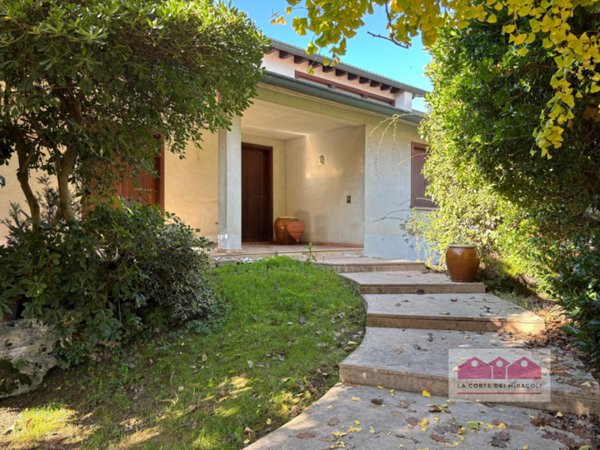 casa indipendente in vendita a Torri di Quartesolo in zona Lerino