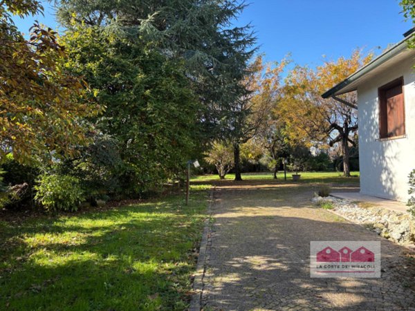 casa indipendente in vendita a Torri di Quartesolo in zona Lerino