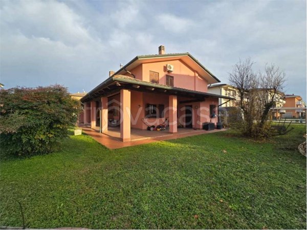 casa indipendente in vendita a Torri di Quartesolo