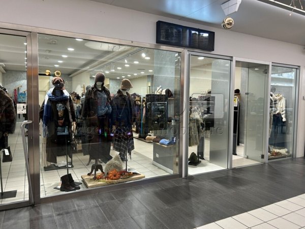 locale commerciale in vendita a Torri di Quartesolo