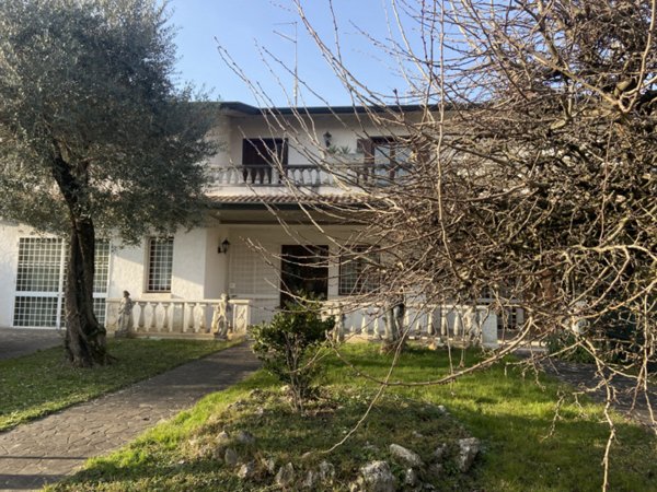 casa indipendente in vendita a Torri di Quartesolo