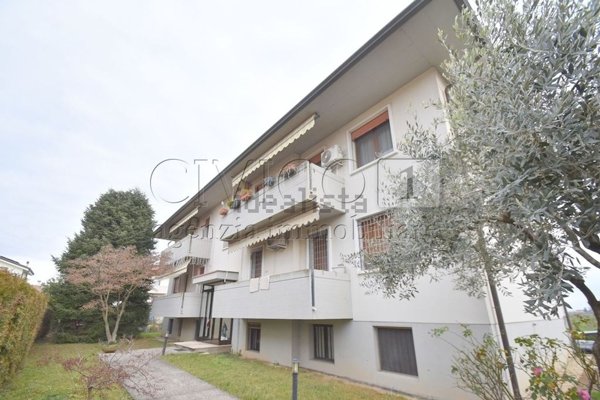 appartamento in vendita a Torri di Quartesolo in zona Marola