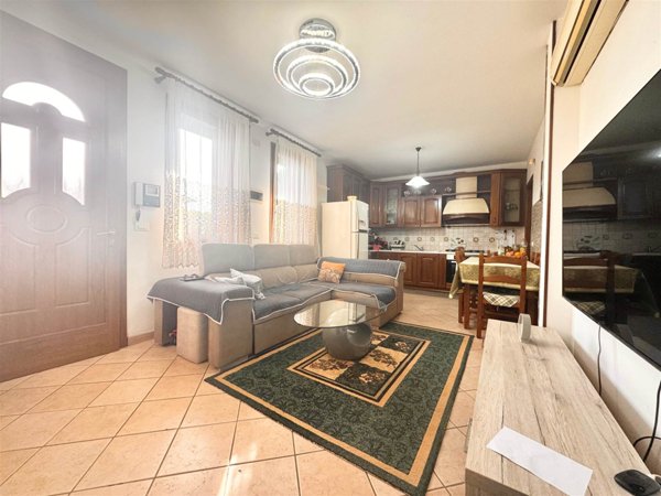 appartamento in vendita a Torri di Quartesolo in zona Lerino