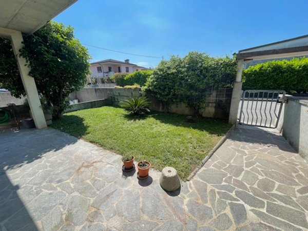 loft in vendita a Torri di Quartesolo in zona Marola