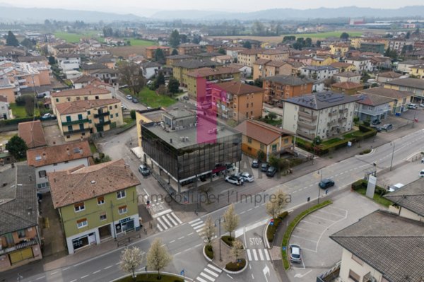 ufficio in vendita a Torri di Quartesolo