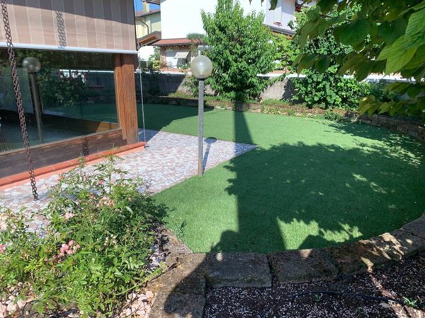 casa indipendente in vendita a Torri di Quartesolo