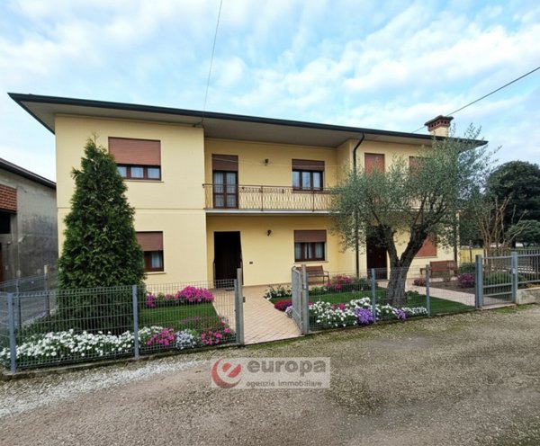 casa indipendente in vendita a Torri di Quartesolo