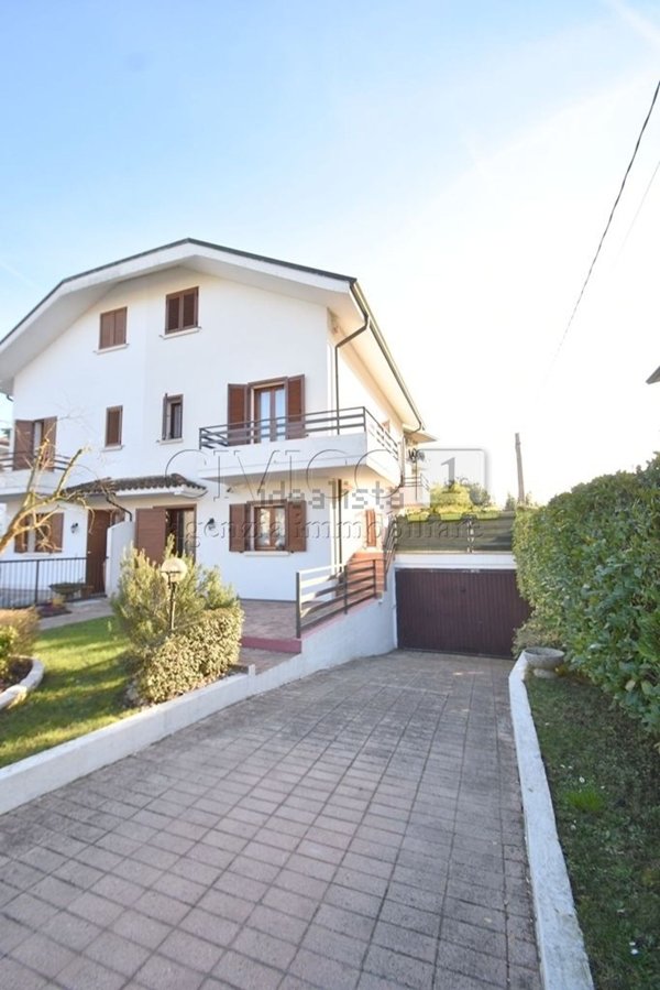casa indipendente in vendita a Torri di Quartesolo