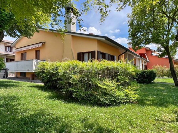 casa indipendente in vendita a Torri di Quartesolo