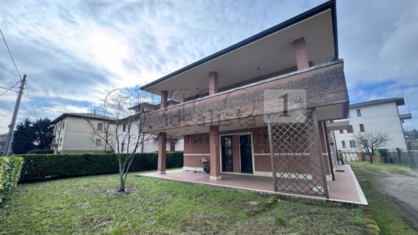casa indipendente in vendita a Torri di Quartesolo