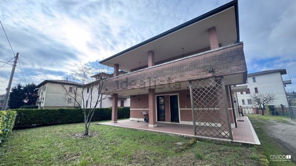 casa indipendente in vendita a Torri di Quartesolo