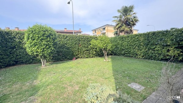 appartamento in vendita a Torri di Quartesolo in zona Lerino