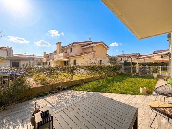 appartamento in vendita a Torri di Quartesolo in zona Marola