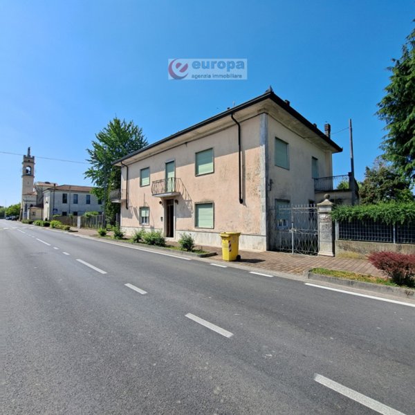 ufficio in vendita a Torri di Quartesolo in zona Lerino
