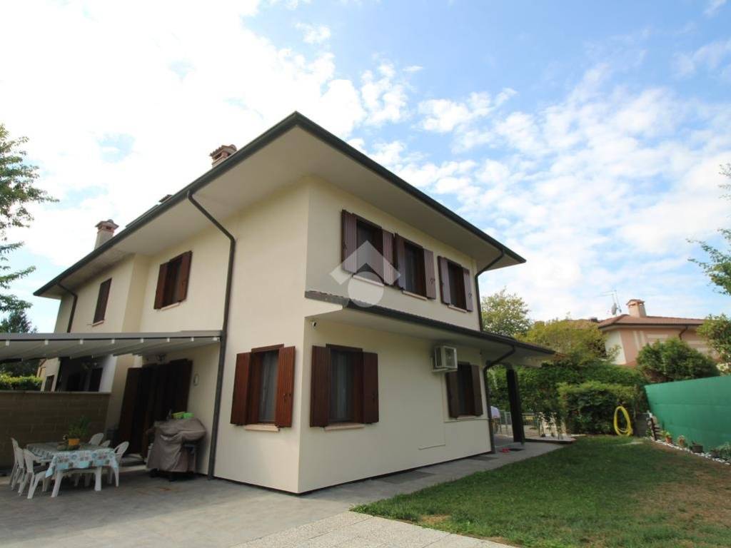 casa indipendente in vendita a Torri di Quartesolo