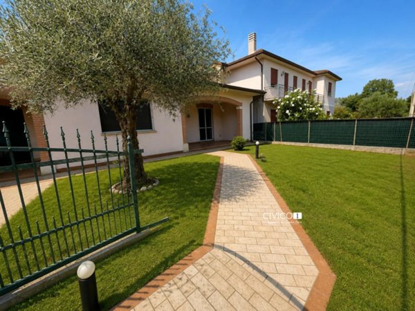 casa indipendente in vendita a Torri di Quartesolo in zona Marola