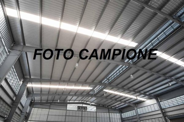 locale commerciale in vendita a Trissino