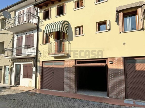 casa indipendente in vendita a Trissino