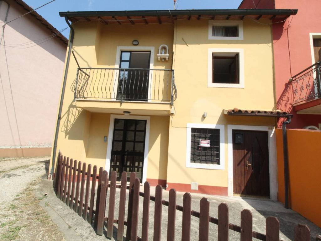 casa semindipendente in vendita a Trissino