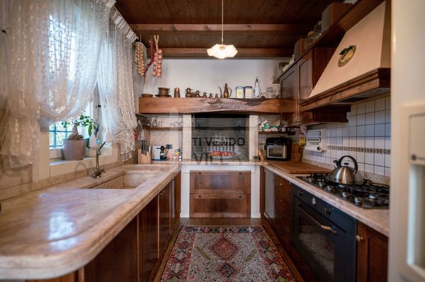 casa indipendente in vendita a Trissino