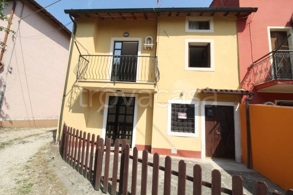 casa semindipendente in vendita a Trissino