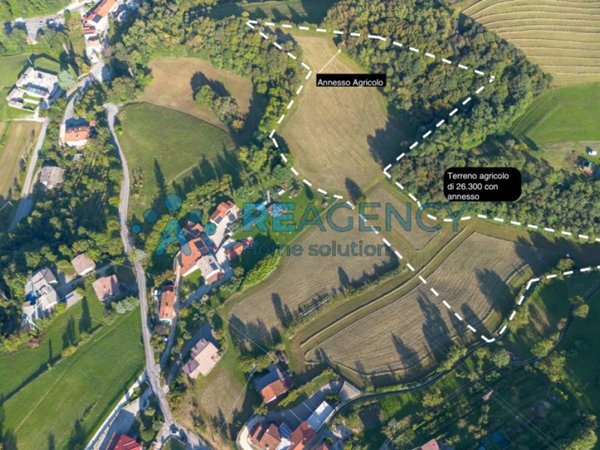 casa indipendente in vendita a Trissino in zona Lovara