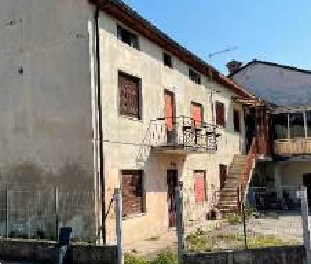 casa indipendente in vendita a Trissino