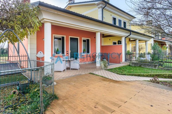 casa semindipendente in vendita a Trissino