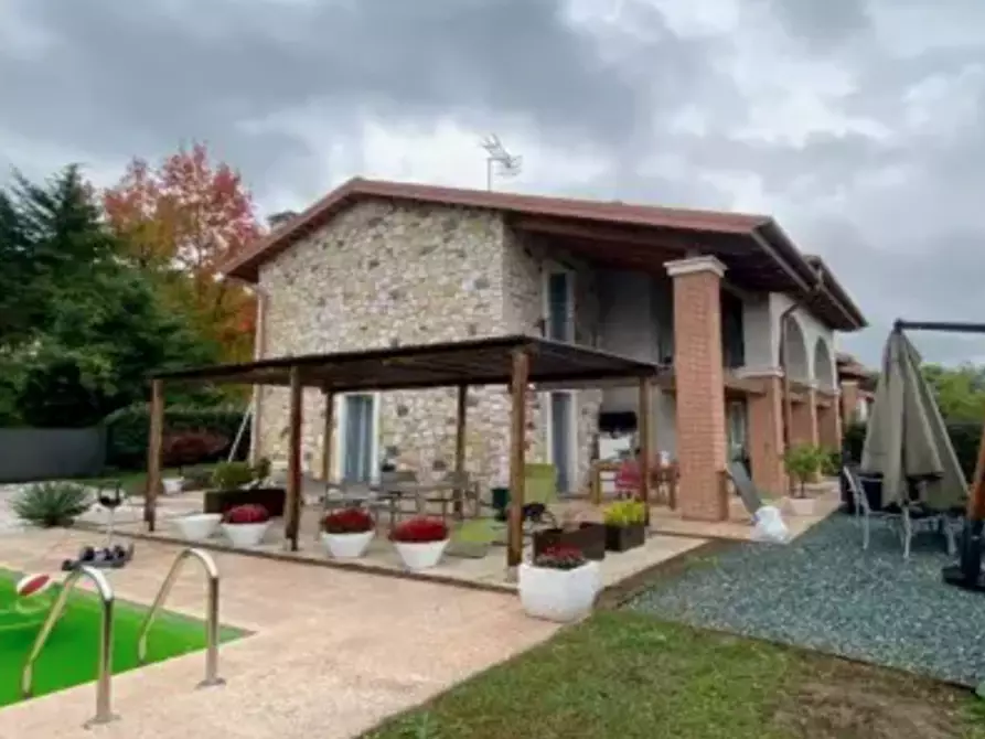 casa indipendente in vendita a Trissino