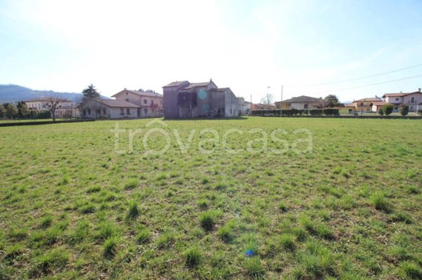 terreno agricolo in vendita a Trissino