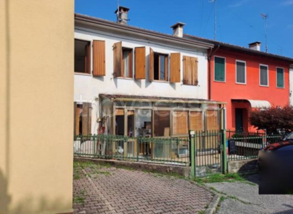 casa indipendente in vendita a Trissino