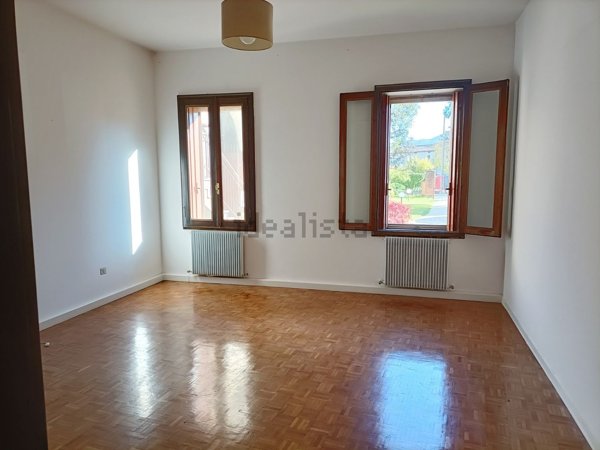 casa indipendente in vendita a Trissino