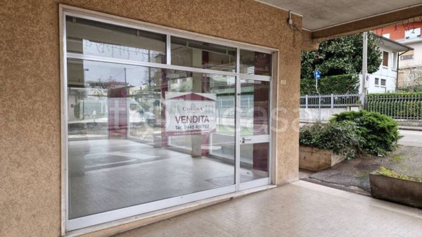 negozio in vendita a Trissino