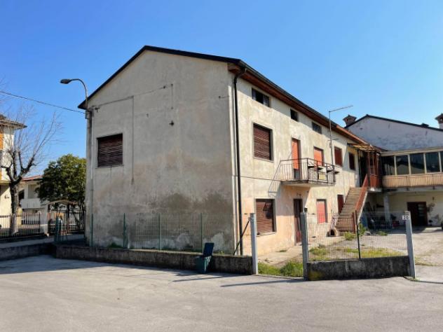 casa indipendente in vendita a Trissino