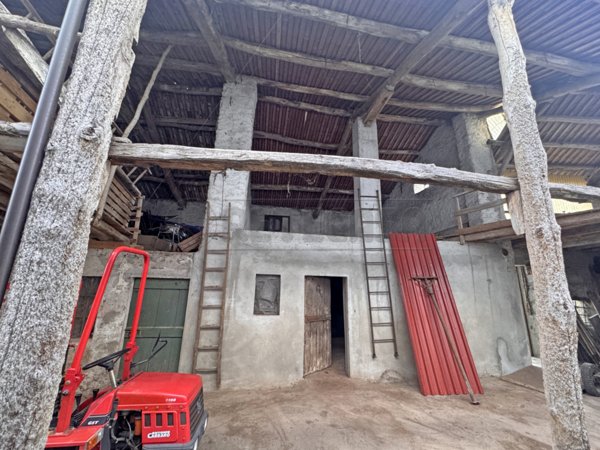 locale di sgombero in vendita a Valdagno