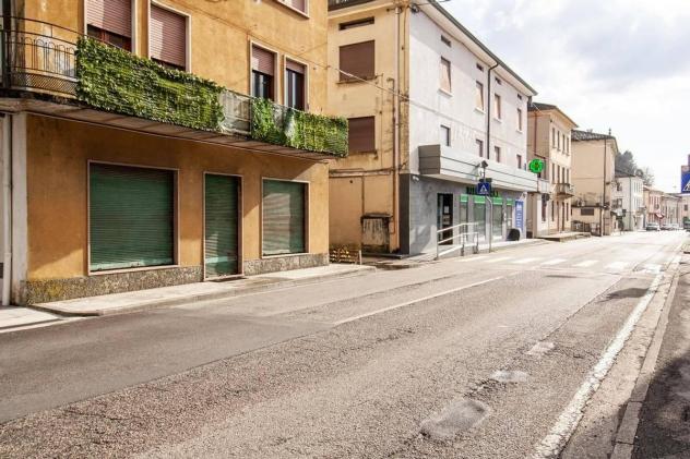 negozio in vendita a Valdagno in zona Novale