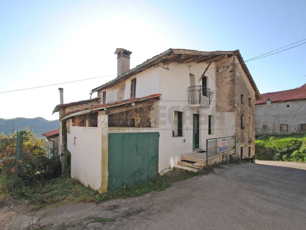 casa indipendente in vendita a Valdagno in zona Piana