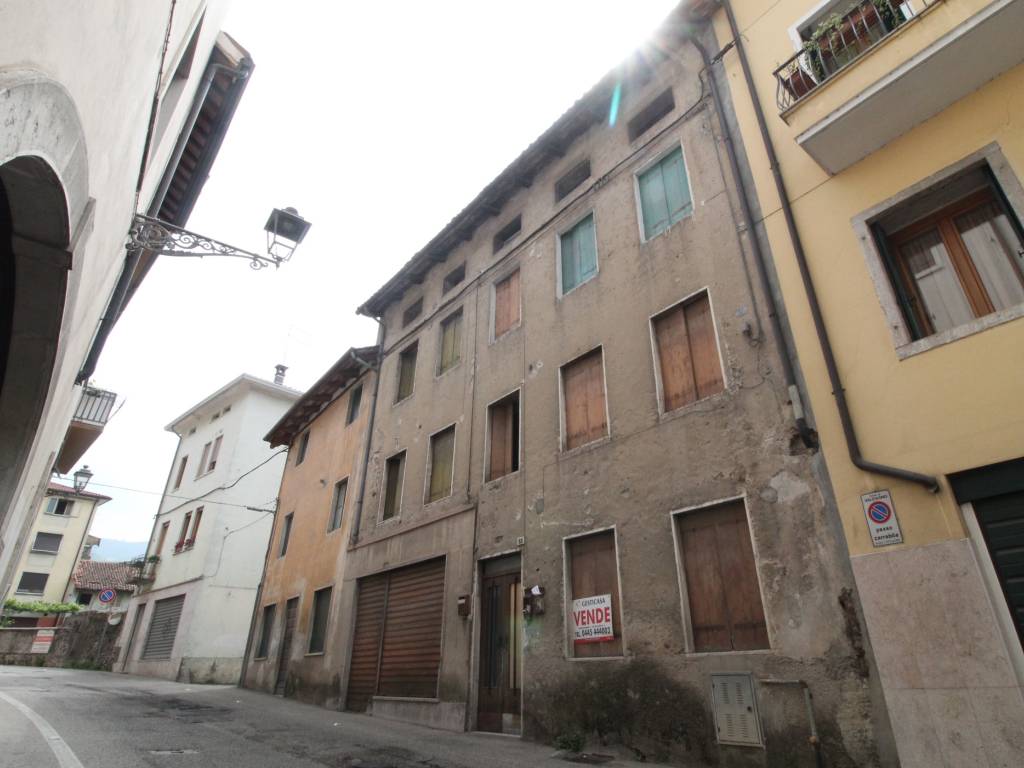 casa semindipendente in vendita a Valdagno