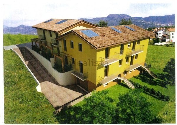 casa indipendente in vendita a Valdagno