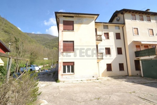 casa indipendente in vendita a Valdagno