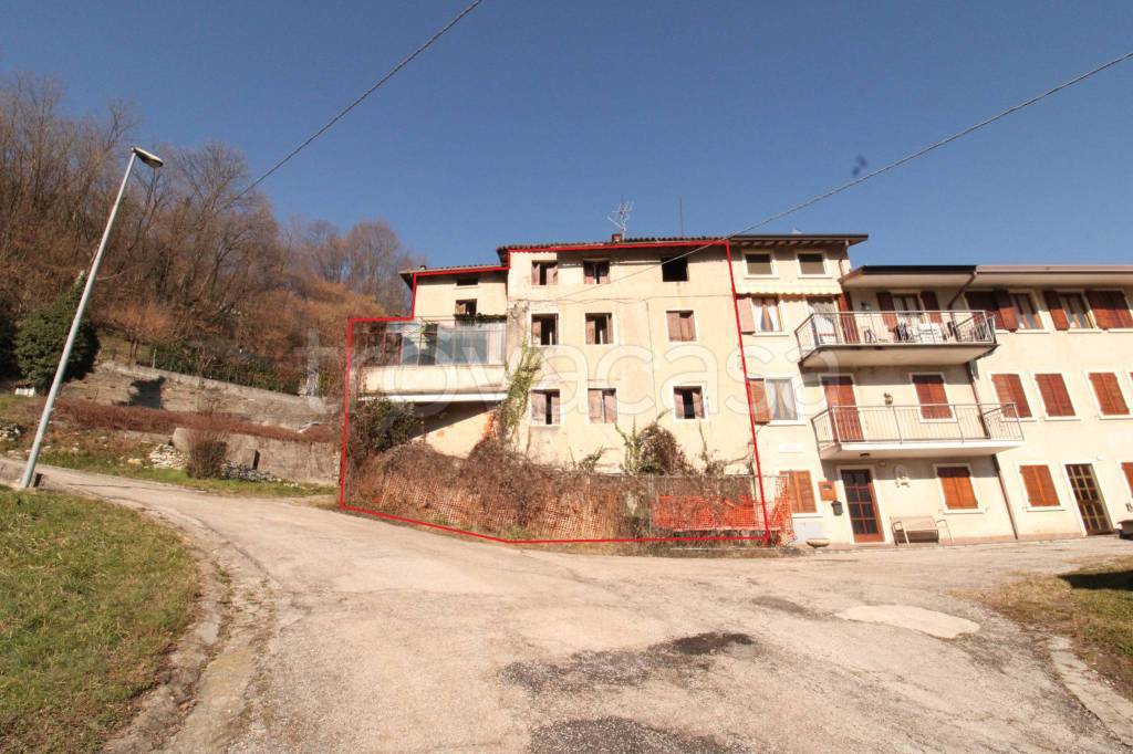 casa indipendente in vendita a Valdagno