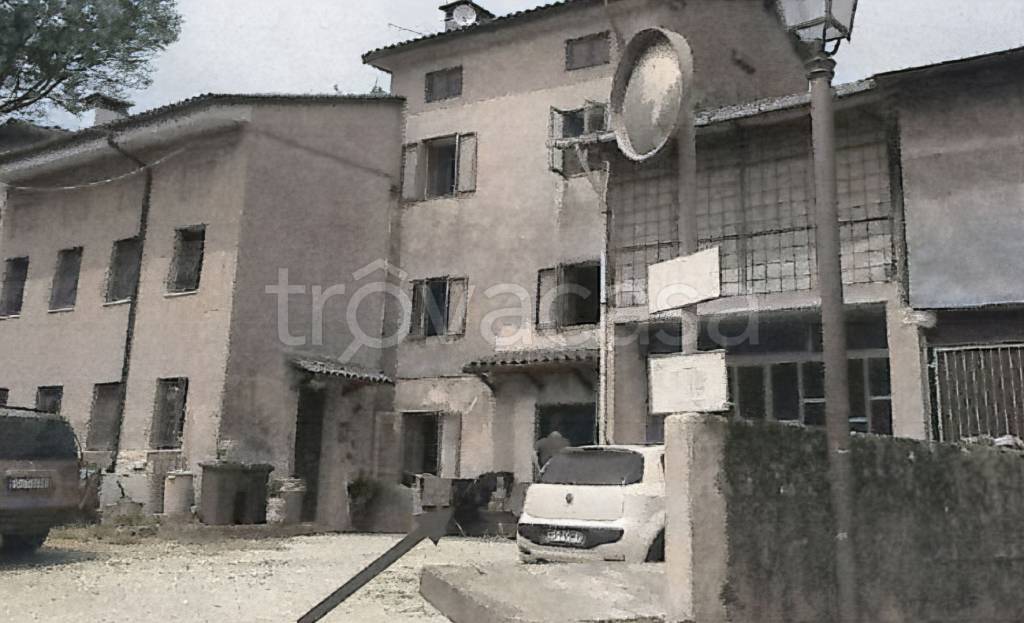 appartamento in vendita a Valdagno in zona Castelvecchio