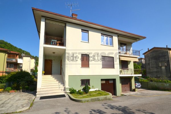 casa indipendente in vendita a Valdagno