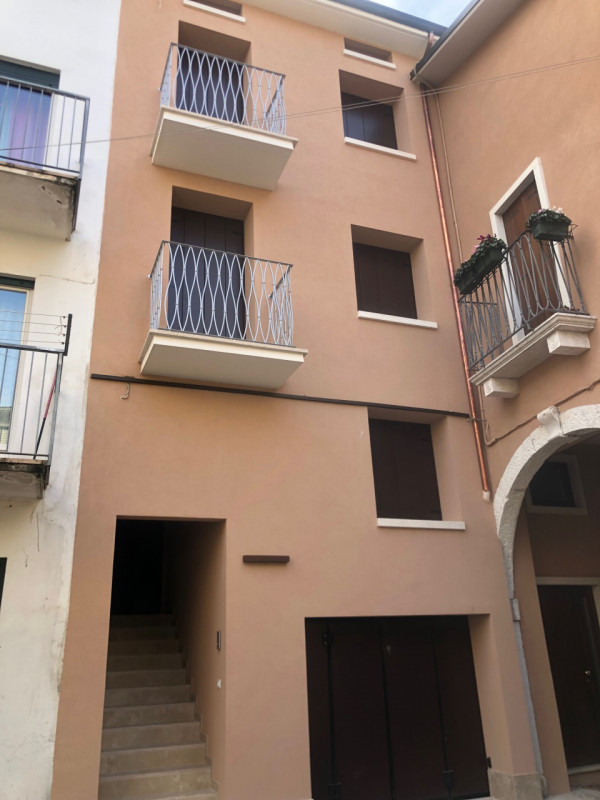 casa indipendente in vendita a Valdagno