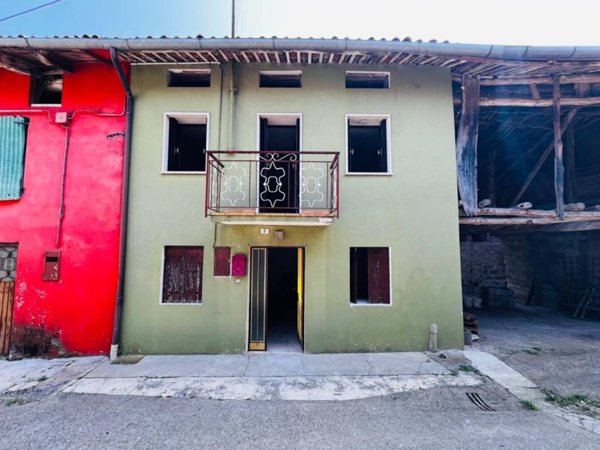 casa indipendente in vendita a Valdagno