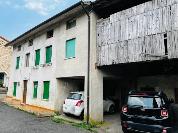 casa indipendente in vendita a Valdagno