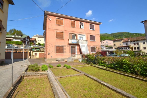 casa indipendente in vendita a Valdagno